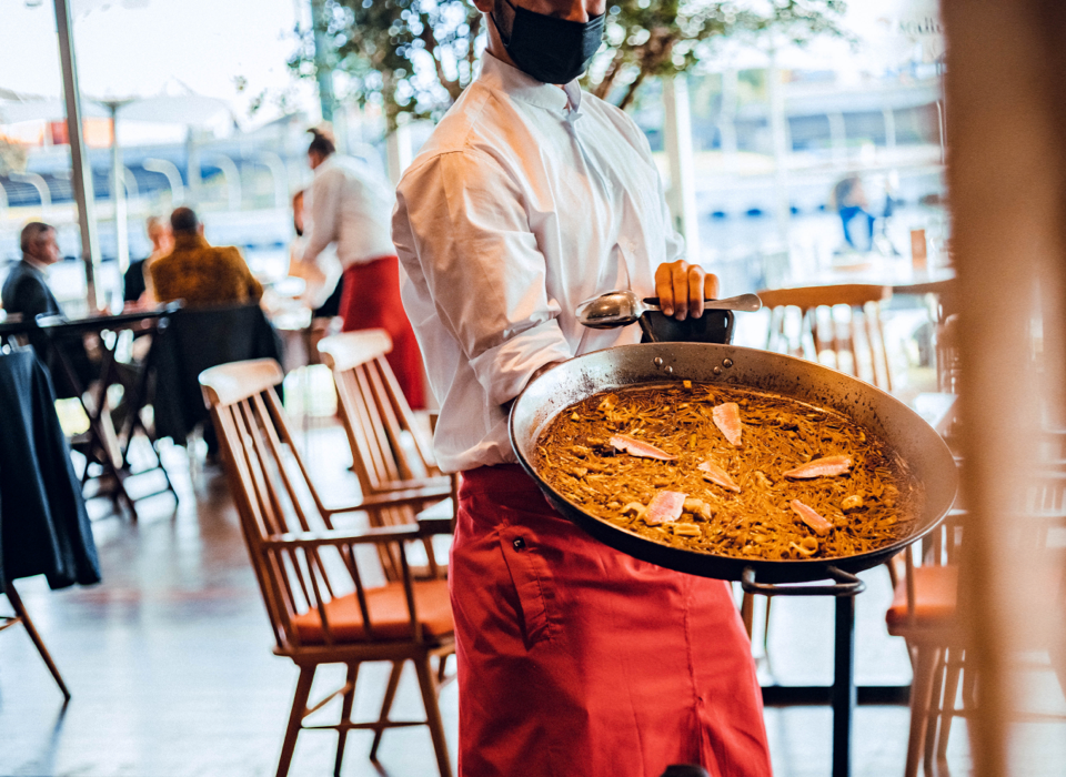 Paella de Bogabante en Restaurante La Marítima - Veles e Vents Valencia