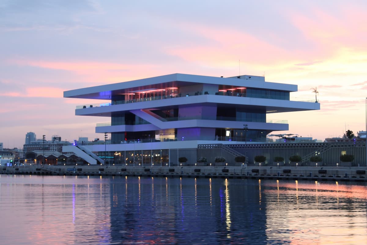 edificio veles vents restaurante comunión valencia
